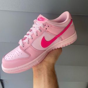 Dunk low triple pink